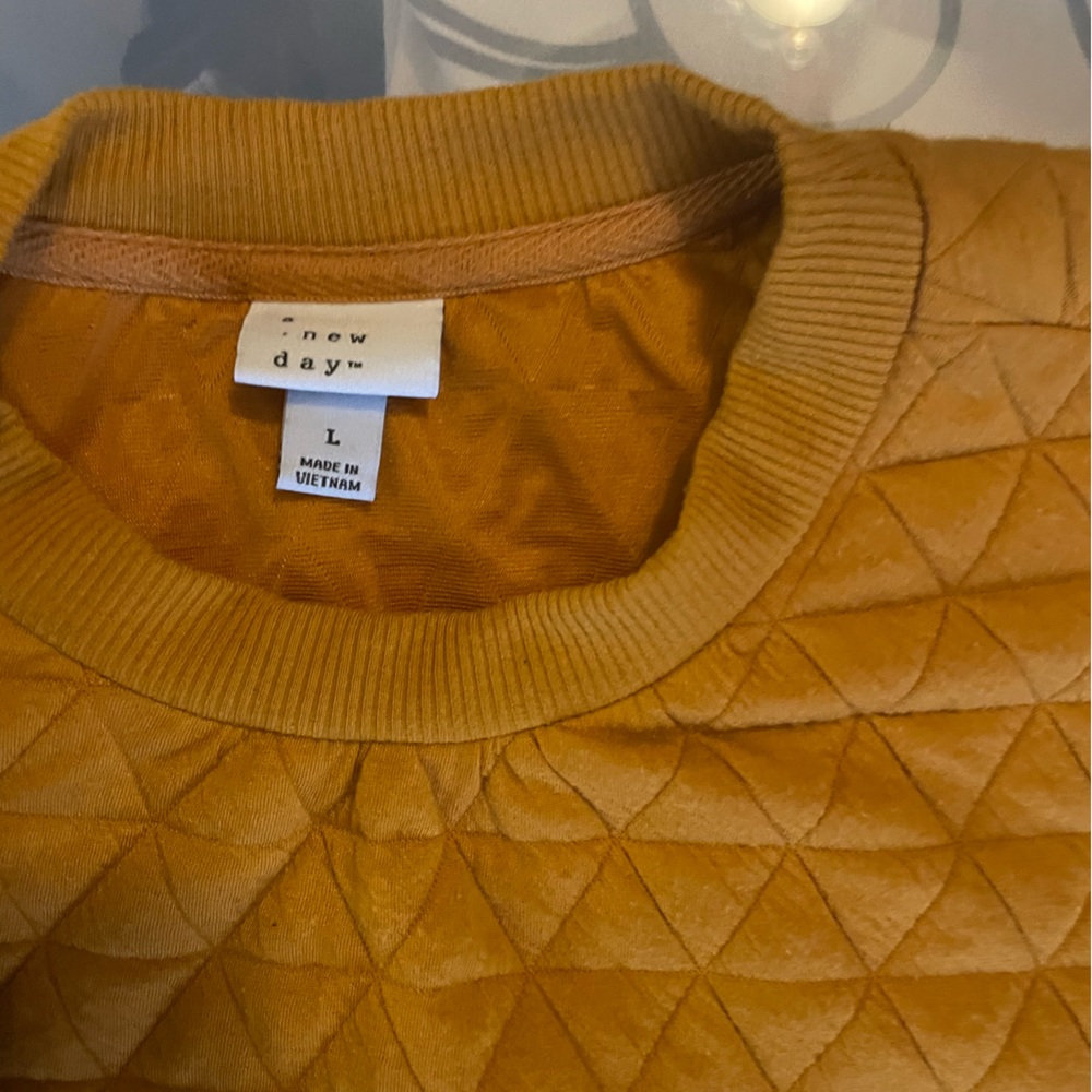 Women’s Cap Sleeved mustard top